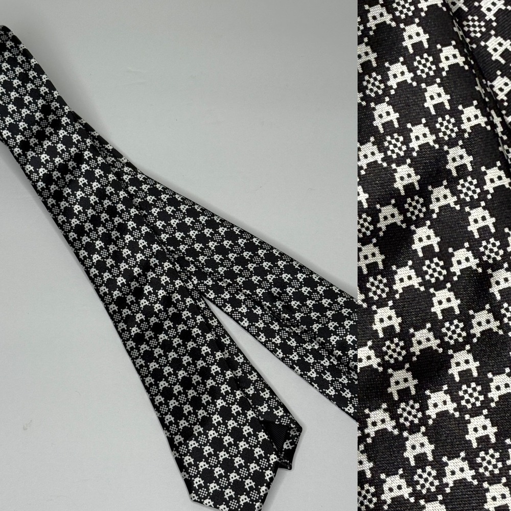 Black Tie Geek Space Invaders Men's Novelty Necktie Tie 58"
